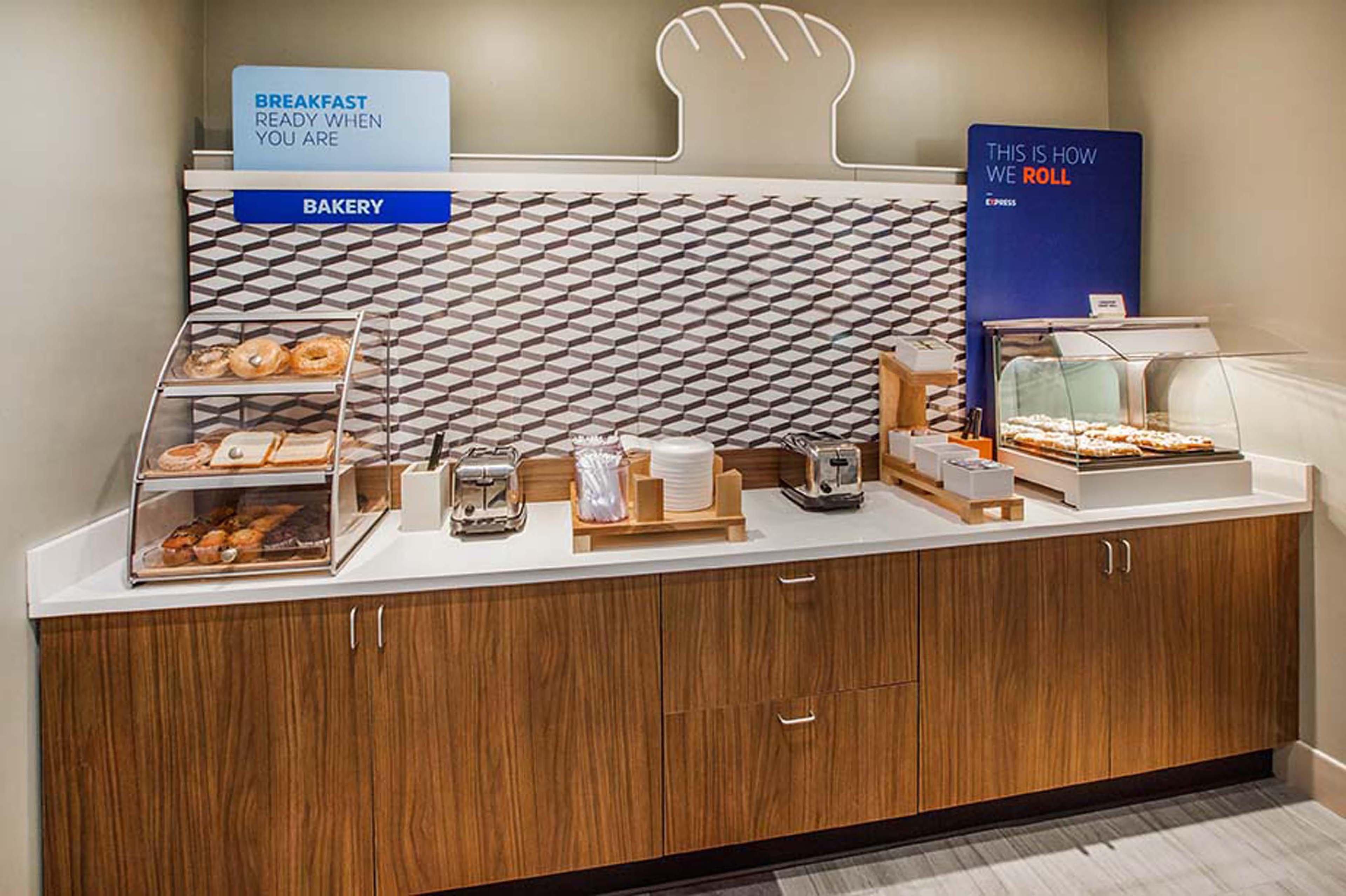 Holiday Inn Express Hotel & Suites - Slave Lake By Ihg Exteriör bild