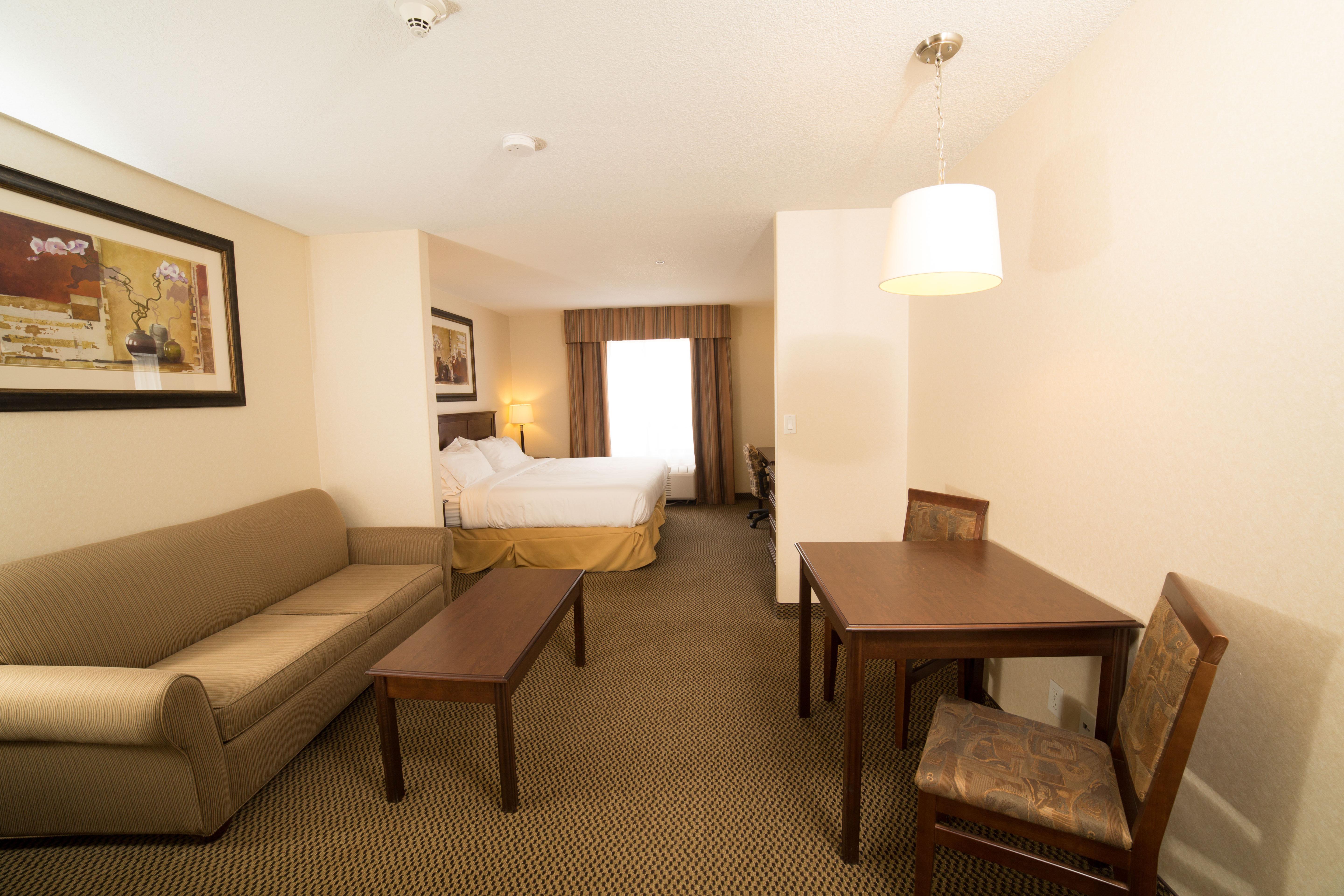 Holiday Inn Express Hotel & Suites - Slave Lake By Ihg Exteriör bild