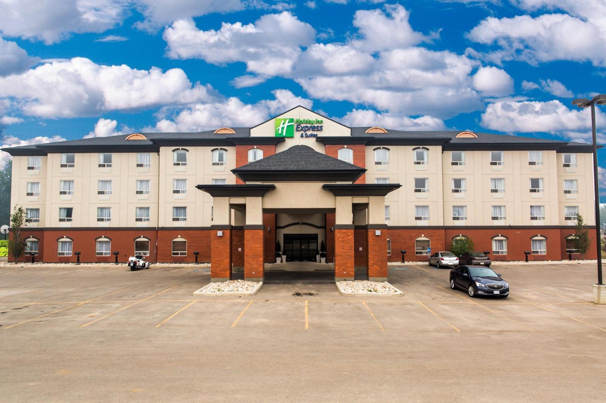 Holiday Inn Express Hotel & Suites - Slave Lake By Ihg Exteriör bild